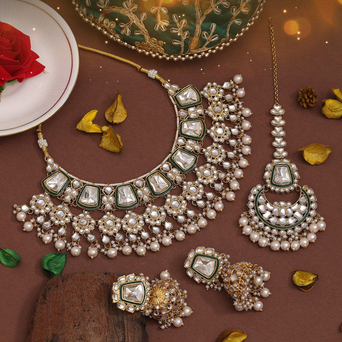 White Color Kundan Necklace Set (KN1413WHT)