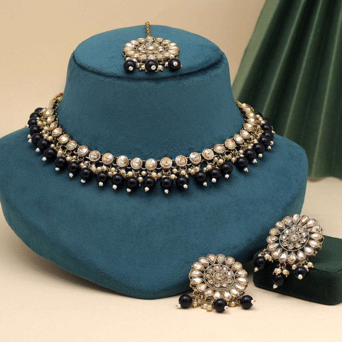 Black Color Kundan Necklace Set (KN1419BLK) Jewellery GetGlit   