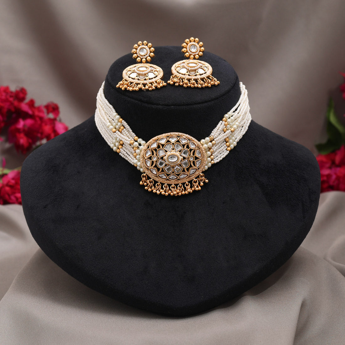 White Color Choker Kundan Necklace Set Jewellery GetGlit