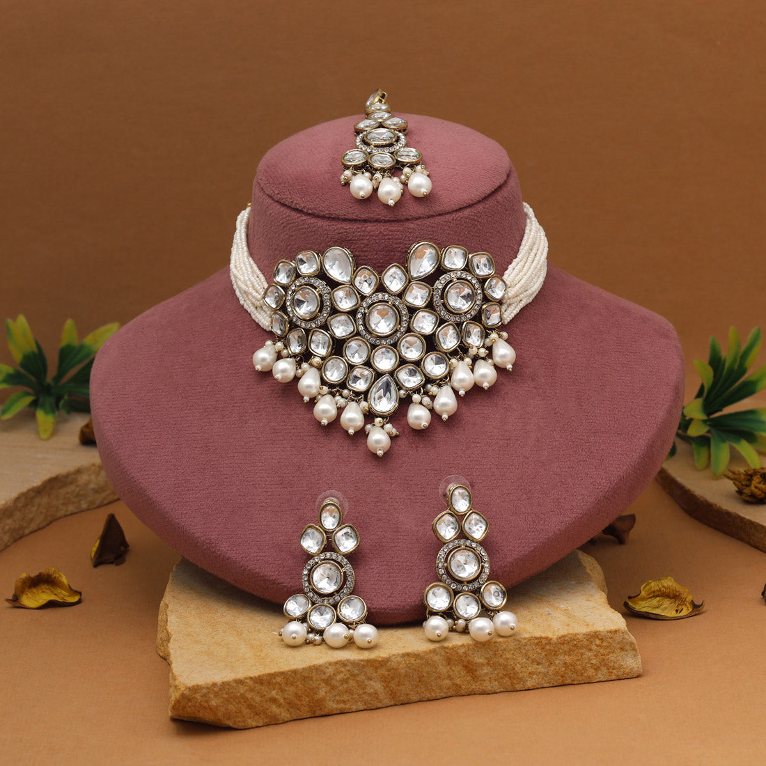 Classic White Color Choker Kundan Necklace Set Jewellery GetGlit