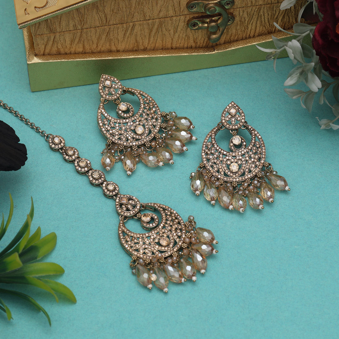 Opulent Gold Color Pakistani Kundan Necklace Set Jewellery GetGlit