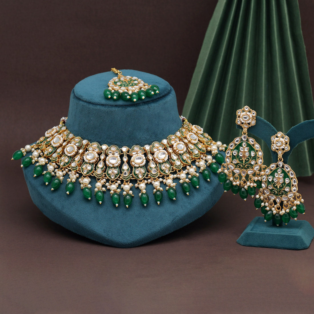 Green Color Kundan Meenakari Necklace Set (MKN593GRN) Gold Plated Jewelley GetGlit   