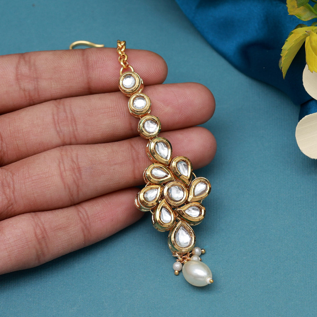 White Color Meena Work Kundan Maang Tikka (MTK554WHT)