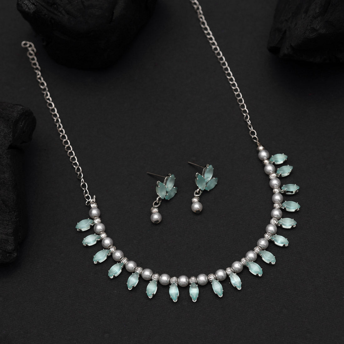 Parrot Green Color Stone Necklace Set