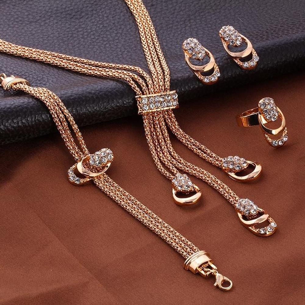 Glistening Diamond Jewellery Set Necklaces Glitstudio   