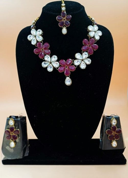 Generic Women's Elegent Kundan And  Stone Necklace Set (Red, Free Size) Jewels Generic   