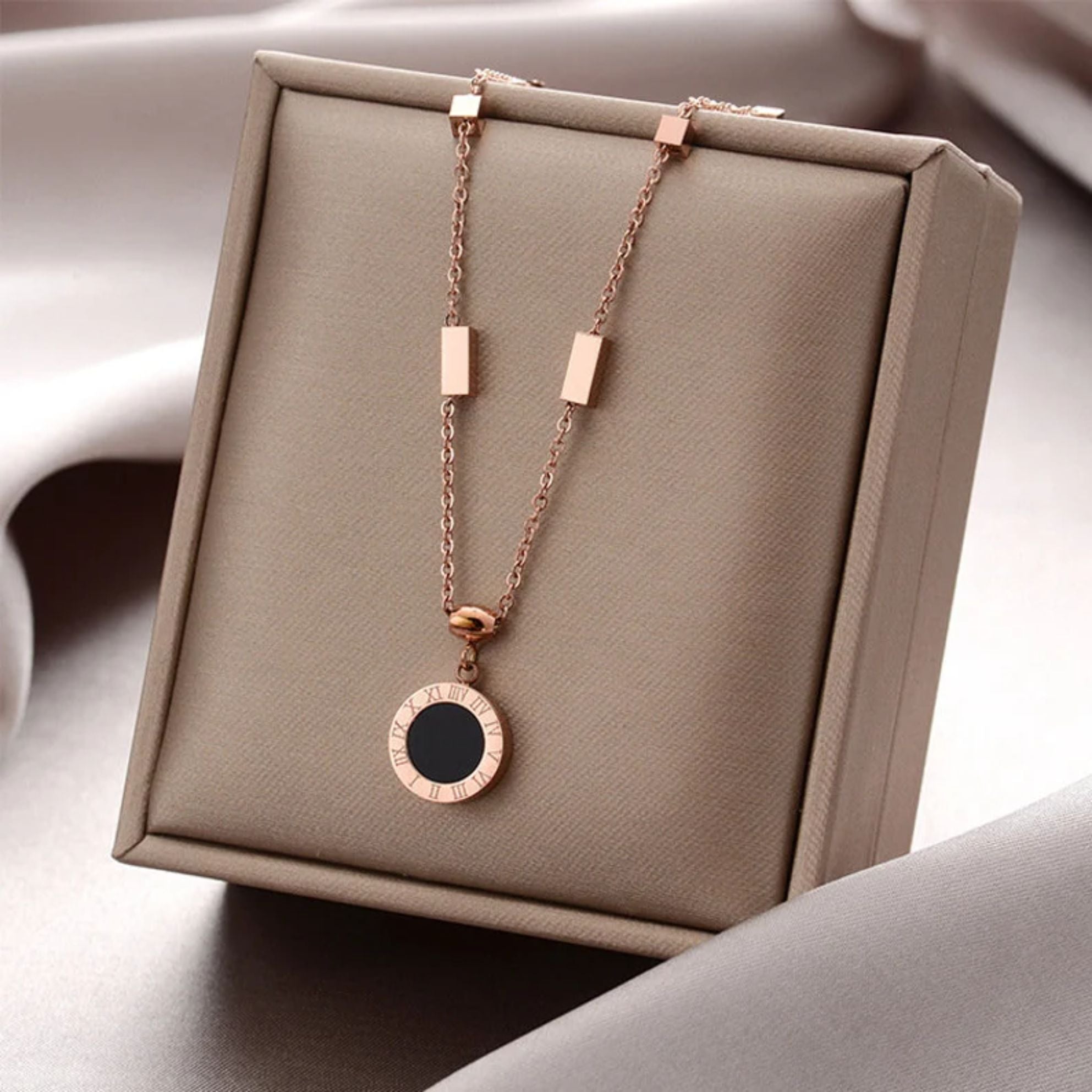 Rose Gold High Quality Gold Plated Stainless Steel Round Necklace  Glitstudio   